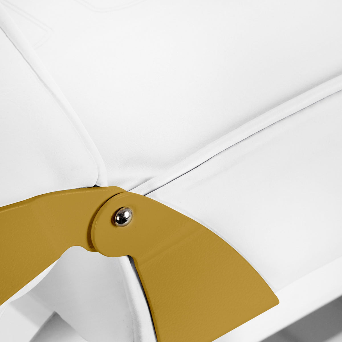 Poltrona Lettino 557G con Vassoi - Bianco Oro